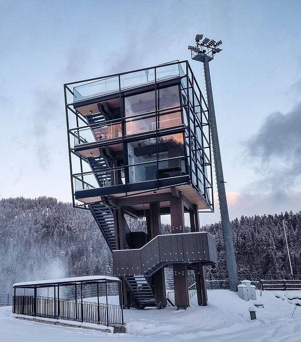 03.12.2021 WM-Turm in Seefeld im Morgengrauen