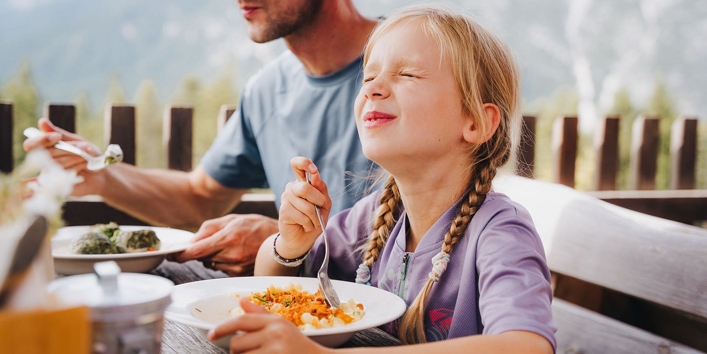 Familienurlaub in der Region Seefeld - Gemeinsame Einkehr auf der Katzenkopfhütte - Katzenkopf Leutasch (6)