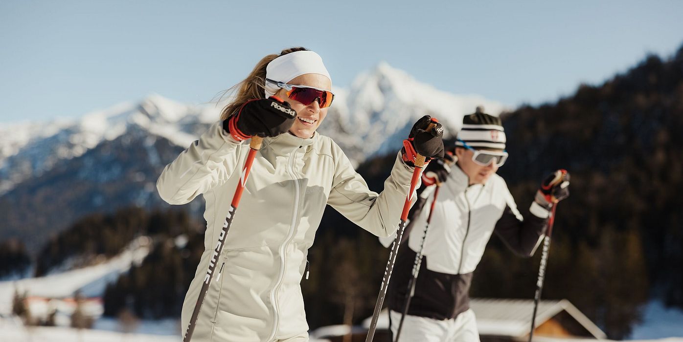 Langlaufen in Seefeld - Nahaufnahme Langläuferin (c)xc ski holidays - Alex Moling