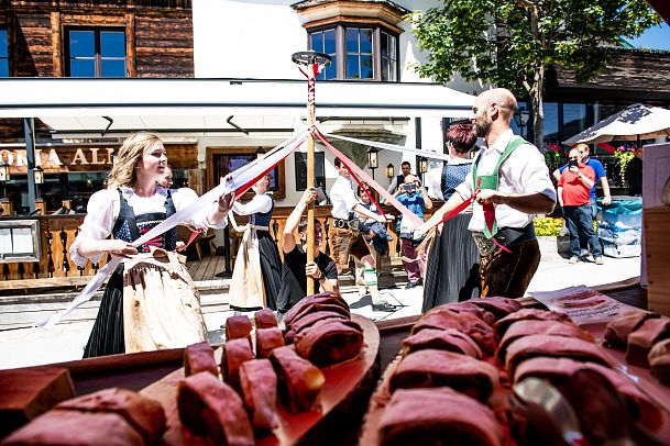 Auftritt der Seefelder Plattler beim Seefelder Strudelmarkt (22)