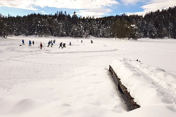 eislaufen-moeserer-see-1