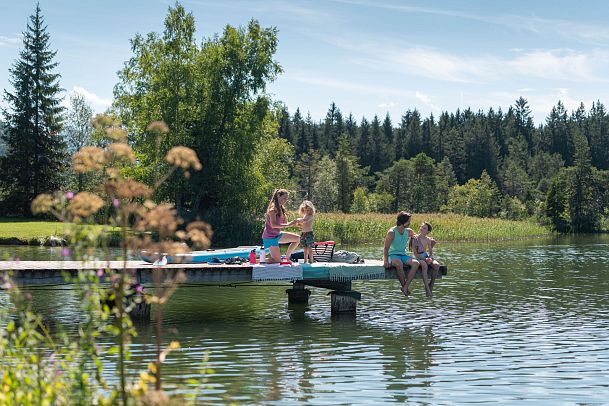 familie-am-steg-beim-see-seefeld-4-1