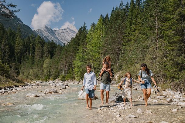 Familie in der Region Seefeld - Leutascher Ache