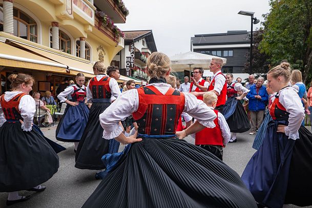 Handwerksfest Seefeld 2024_Trachtler am tanzen