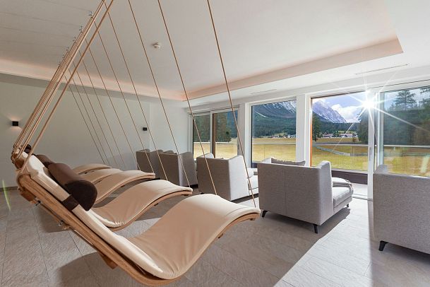 hotel-karwendel-ostbach-18-leutasch-ruheraum-1-bearb-6