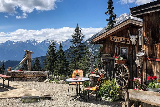 kuschlhitte-im-sommer-leutasch-6