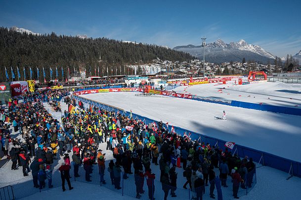 nordic-combined-triple-2023-skispringen-herren-sonntag-fans-auslauf-5