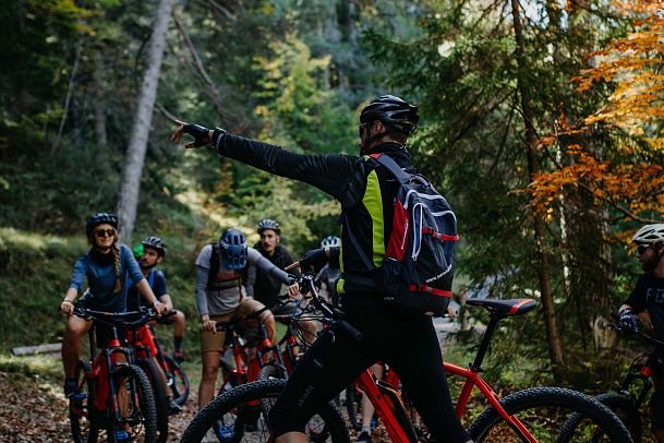 nordic-team-tirol-beim-e-bike-training-im-wald-seefeld-1-1