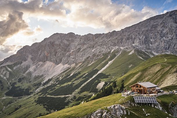 Rotmoosalm im Gaistal beim Sonnenuntergang (2)
