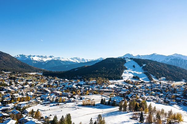seefeld-vom-geigenbuehel-im-herbst-mit-schnee-1-2