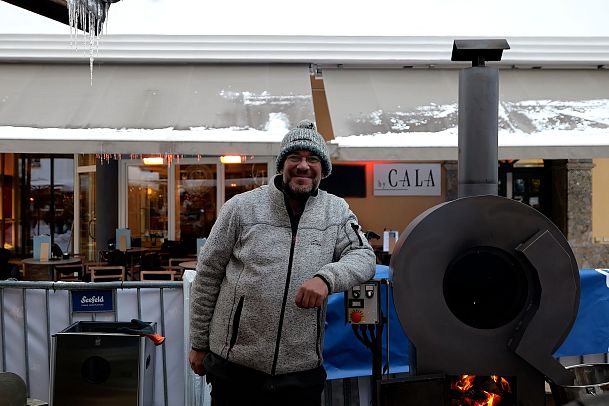 weihnachtsmarkt-seefeld-marone-stand-inhaber-portrait-1