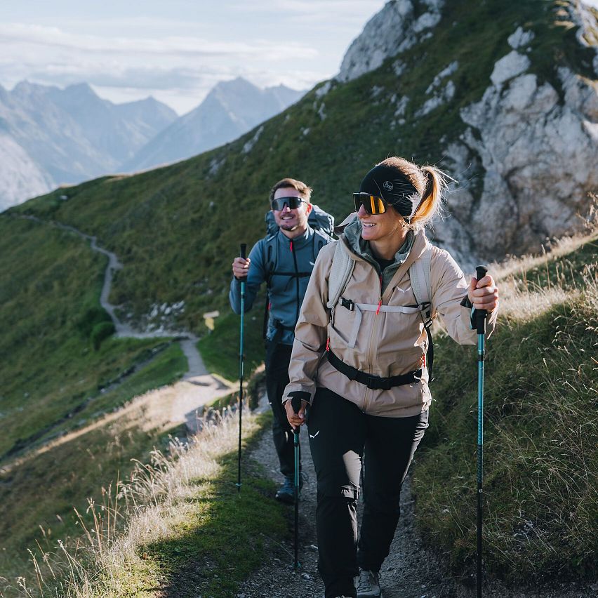 Königstour in der Region Seefeld - Wanderer kurz vor der Seefelder Spitze