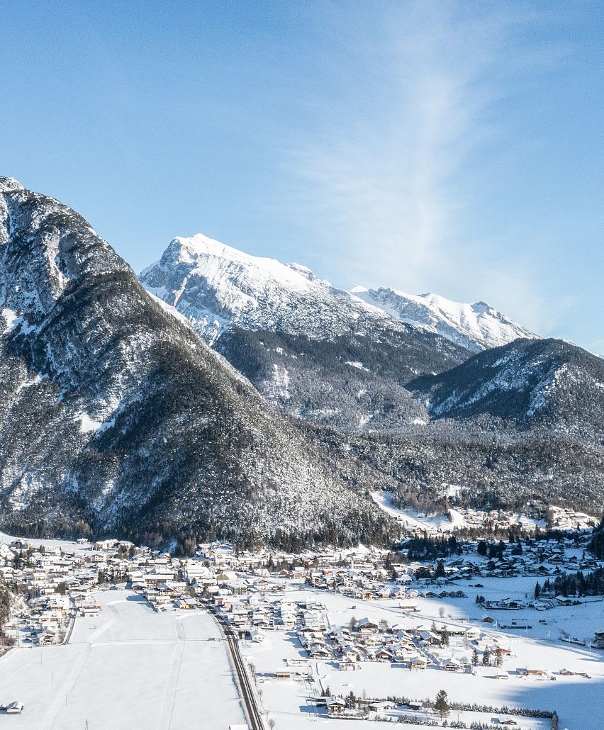 Sunshine, peace and beauty in the snow