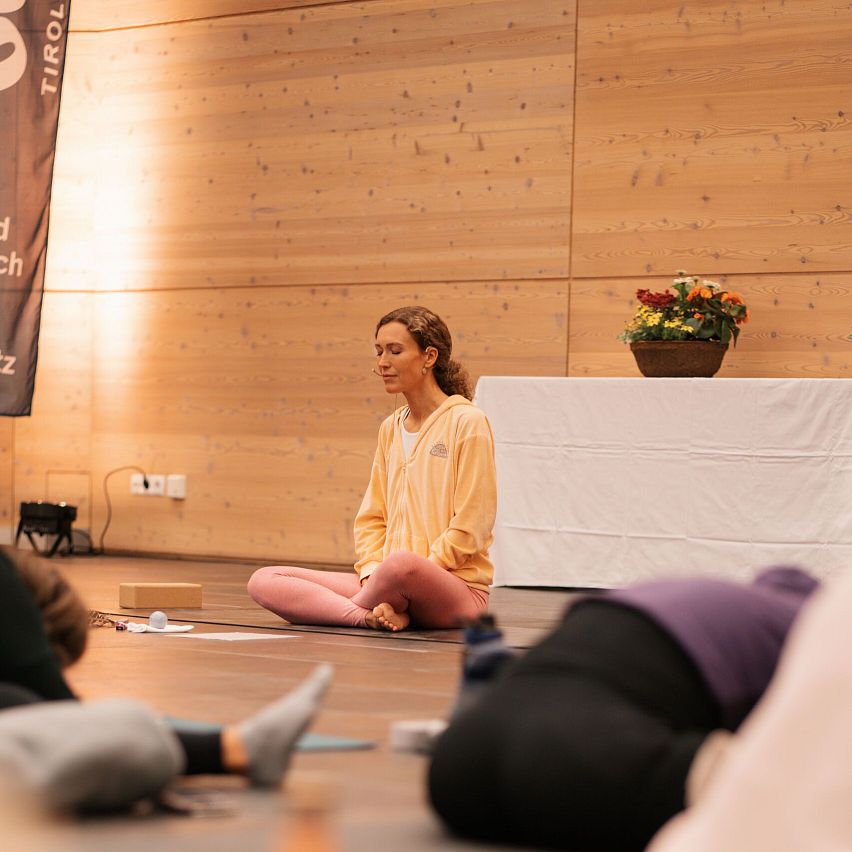 Yin Yoga & Slow Vinyasa Nidra