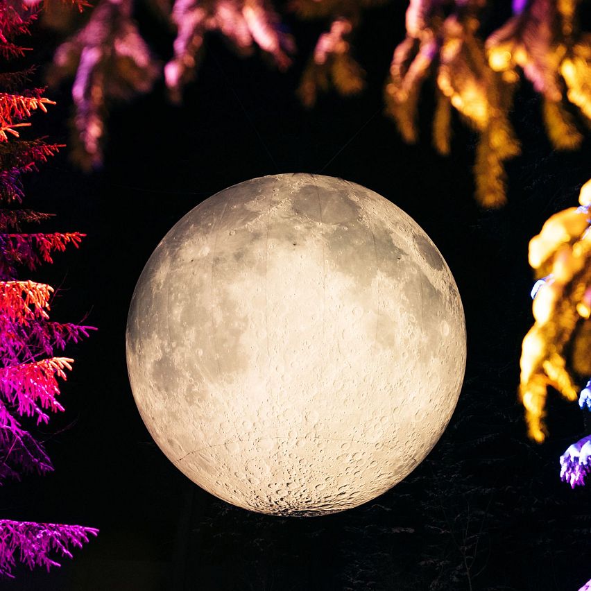 ZW_2024_Kuenstler_Nominal_Werk_Mond_06_Foto_Cemil Erkoc