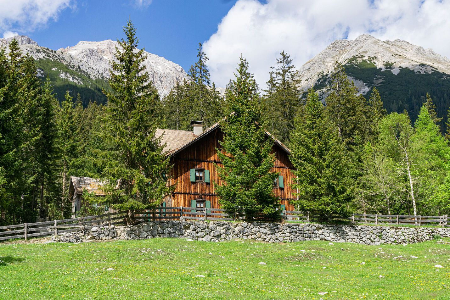 Ganghoferhaus bei der Tillfussalm im Gaistal - Leutasch