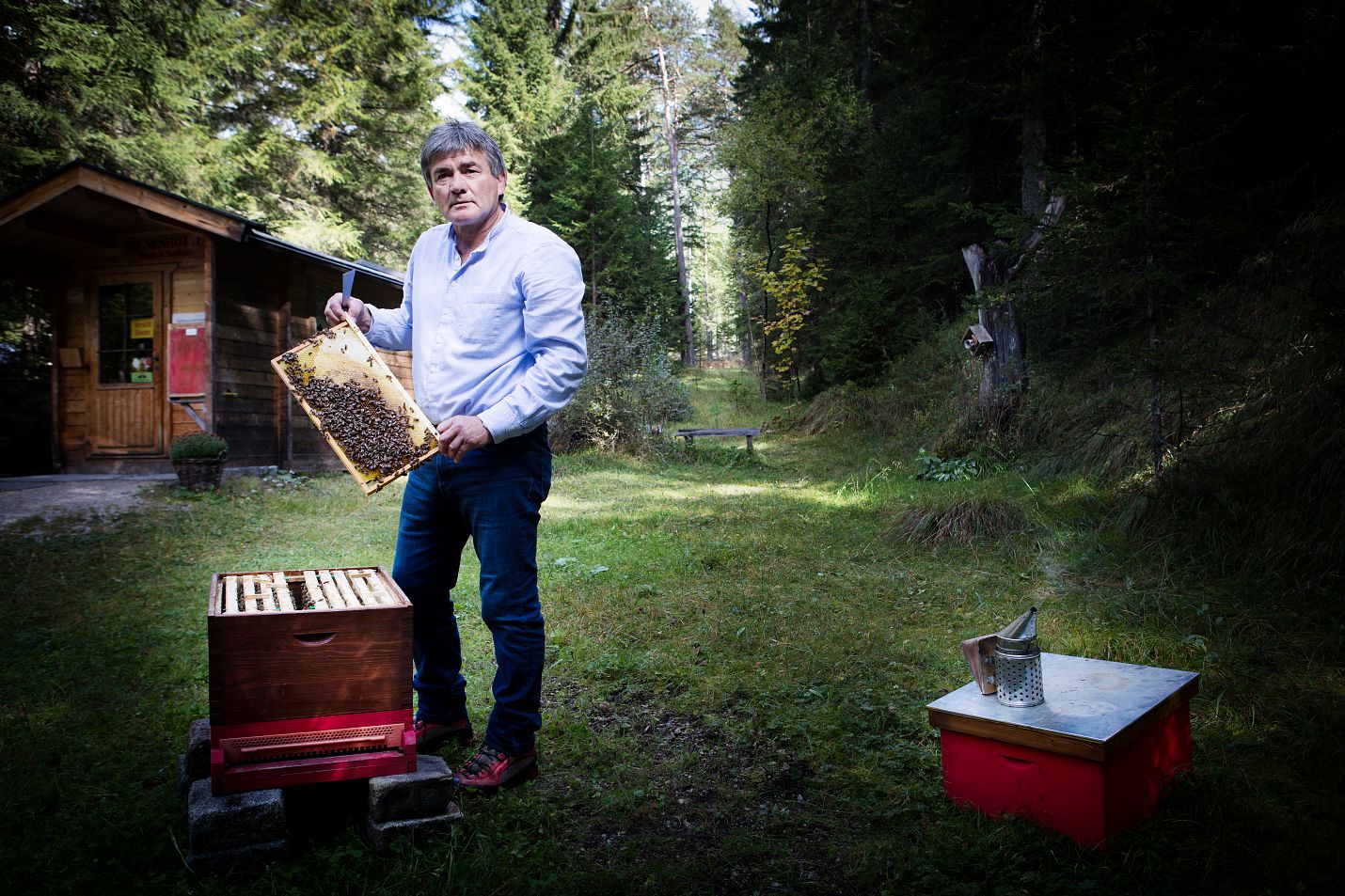 Imker Kurt Kriegl aus Reith bei den Bienen - Regions-Originale