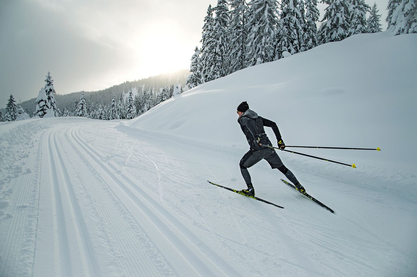 mann-beim-langlaufen-skating-seefeld-2