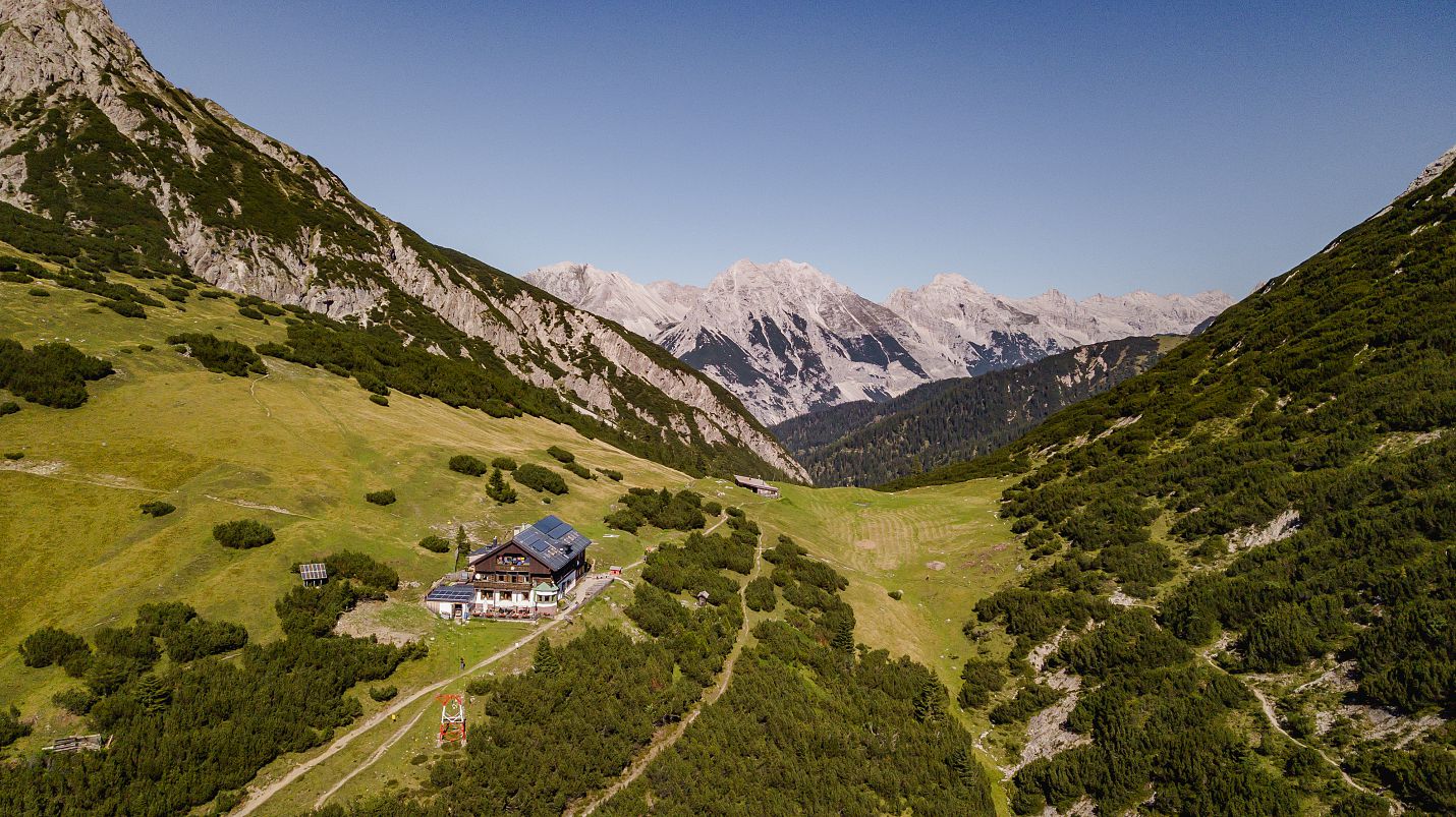 Solsteinhaus - Karwendel Hoehenweg Etappe