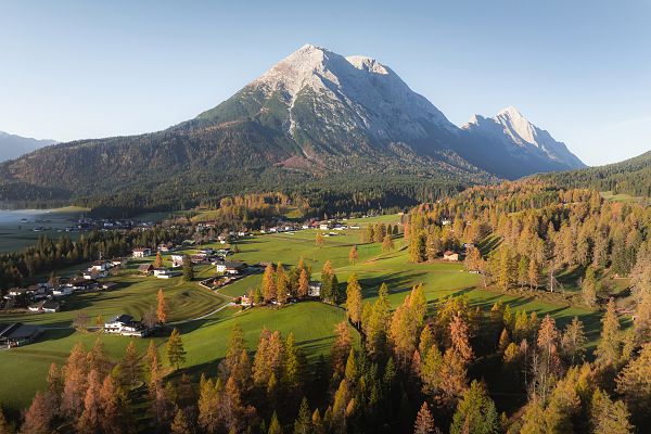 drohnenaufnahme-oberer-wiesenweg-im-herbst-3