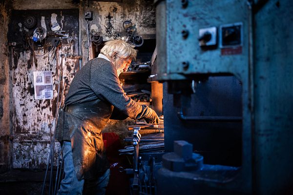 At the blacksmith: Alfons Neuner and his old craft