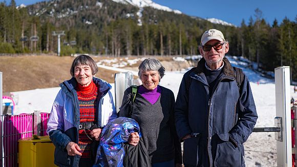 Pressereise The Guardian an der Rosshütte_Portrait Hillary mit Geschwistern