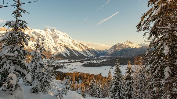 slider-winterlandschaft-beim-weitwandern-4