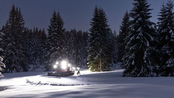 slider-zeitlos-winter2324-loipenpraeparierung-wildmoos-print-bause-017