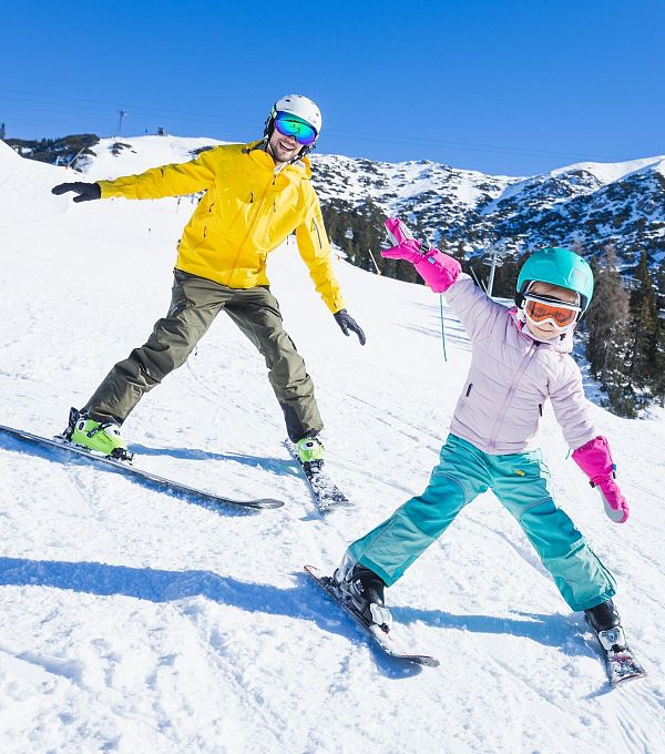 Familien-Skifahren in der Region Seefeld - Papa und Tochter - Bergbahnen Rosshütte - Seefeld