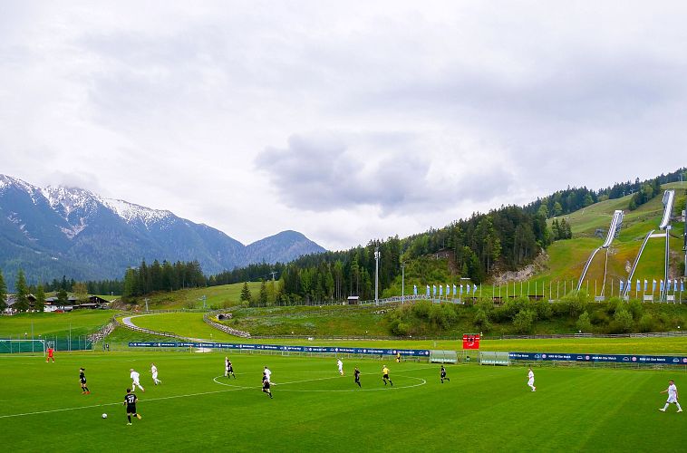 FC Bayern München Legenden vs. MAN All-Stars - Fußballspiel in Seefeld