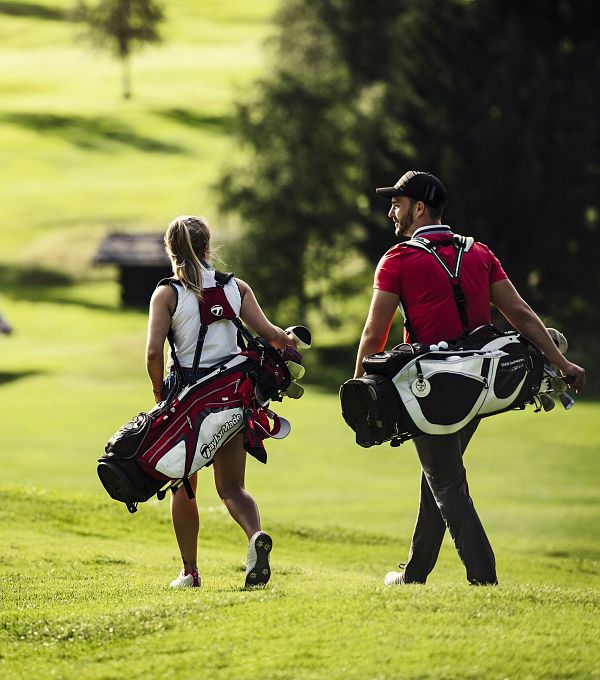 golfer-mitgolfbag-seefeld-4