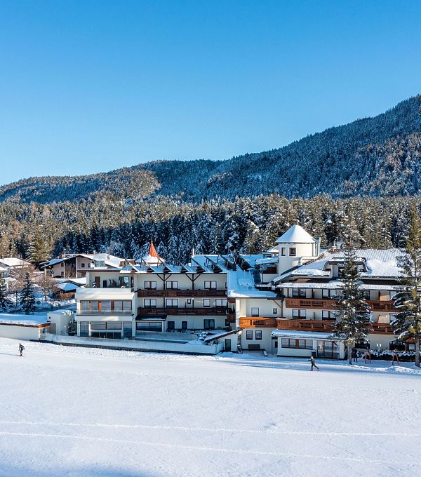 Hotel_Karwendel_Leutasch_01_2024_Winter_aussen_Drohne
