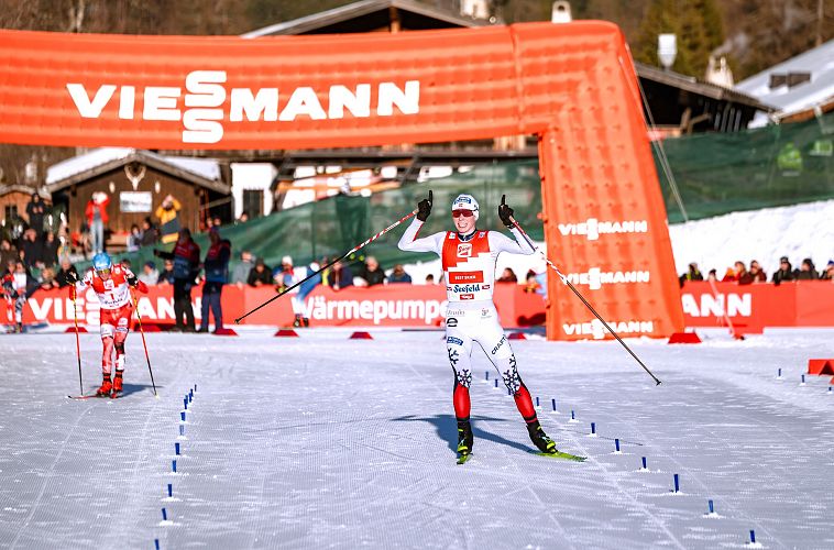 Nordic Combined Triple 2026 - Jens Luras Oftebro kommt vor Stefan Rettenegger ins Ziel