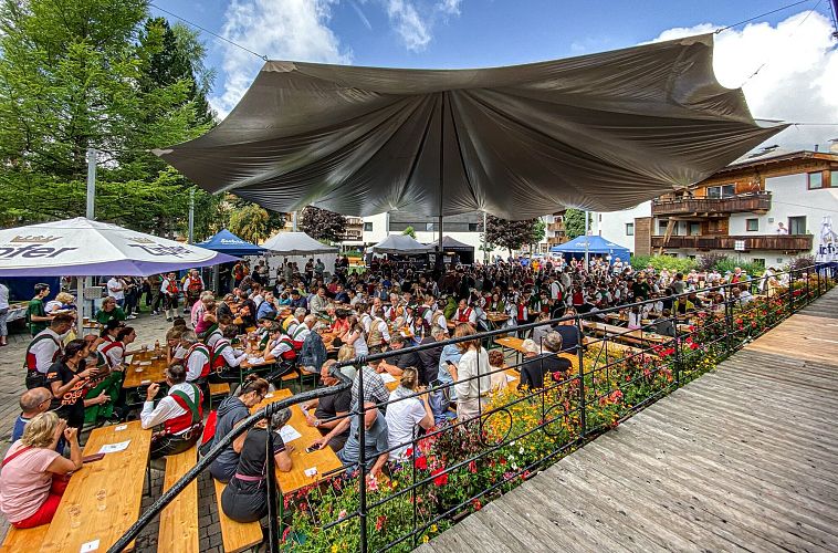 seefeld-2022-sommer-bezirksmusikfest-publikum-2