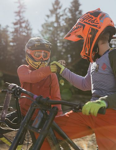 sub-kinder-gemeinsam-am-bikepark-katzenkopf-leutasch-2