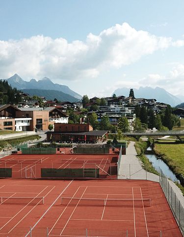 sub-tennisplatz-im-freien-seefeld