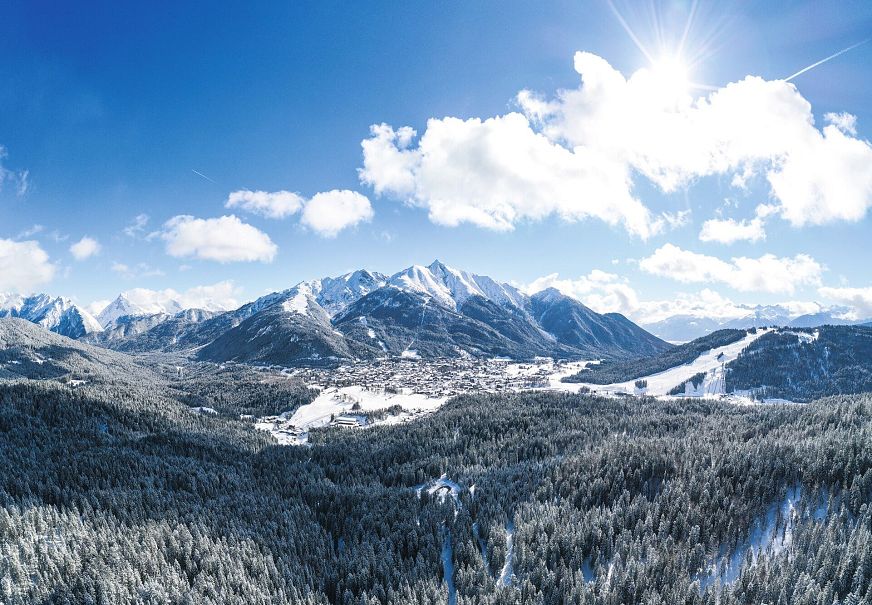 Blick auf Seefeld und das Karwendelgebirge vom Wildmoos - Winter in der Region Seefeld (2)