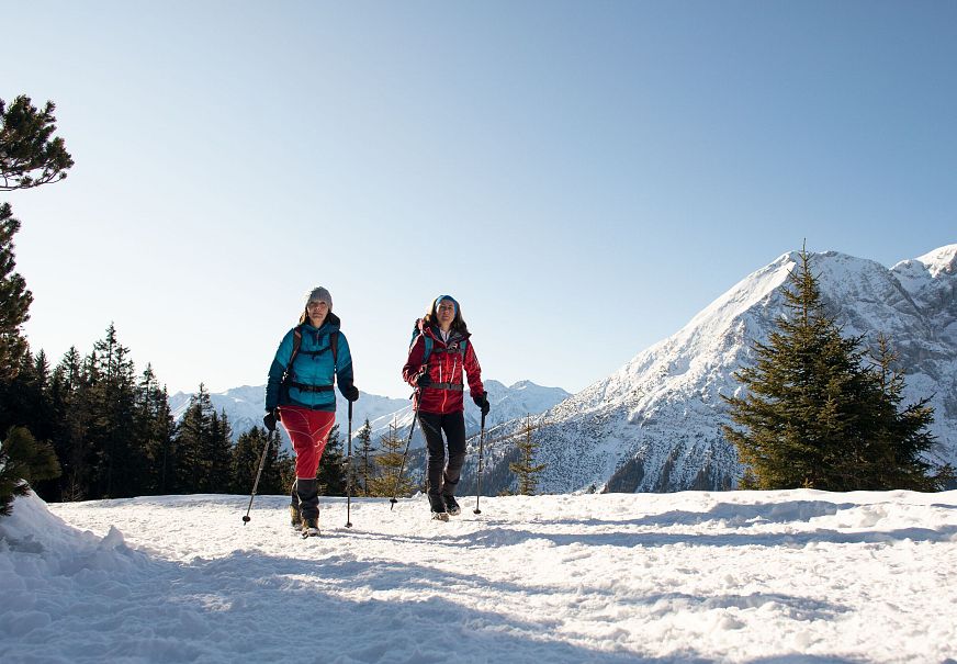 sub1-winterwanderng-auf-breiten-wegen-leutasch-1