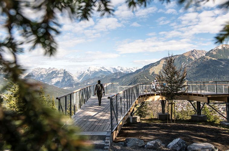 wandern-zur-aussichtsplattform-brunschkopf-in-seefeld-region-seefeld