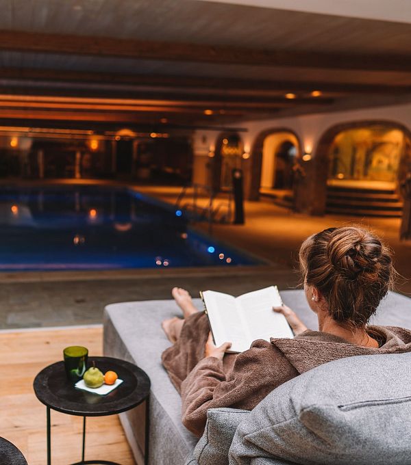 Wellness im Hotel Klosterbraeu in Seefeld - Relaxen am Pool