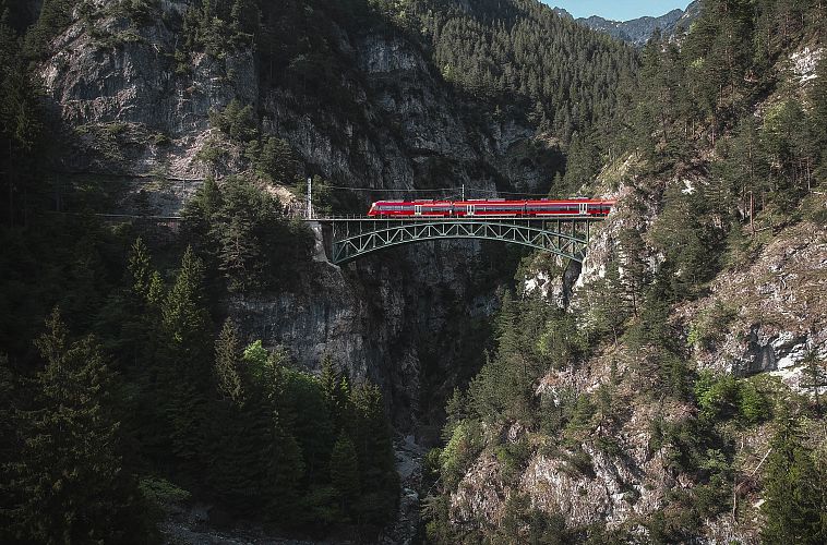 zug-karwendelbahn-anreise-in-die-olympiaregion-seefeld-19