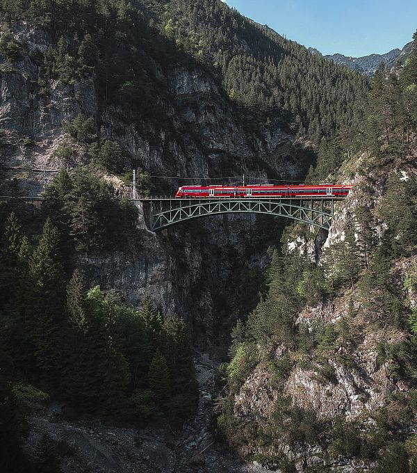 zug-karwendelbahn-anreise-in-die-olympiaregion-seefeld-20