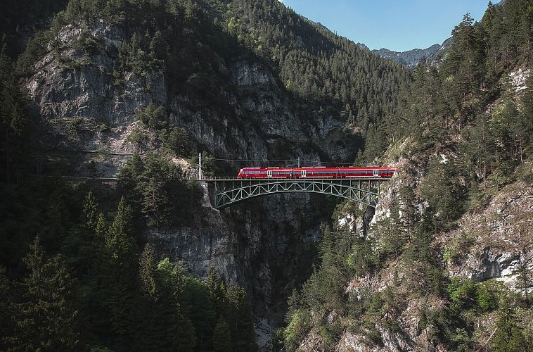 Zug - Karwendelbahn - Anreise in die Olympiaregion Seefeld